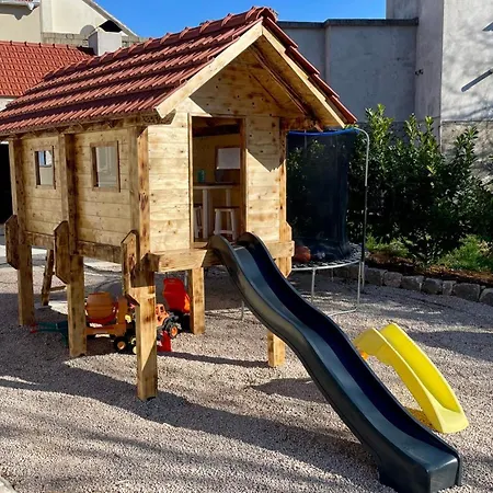 Villa Leon - Imotski - Makarska *