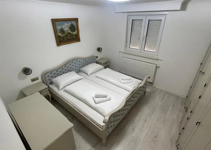 Leon - Imotski - Makarska