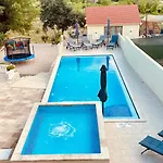 Leon - Imotski - Makarska Villa *
