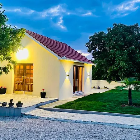Vila Leon - Imotski - Makarska *