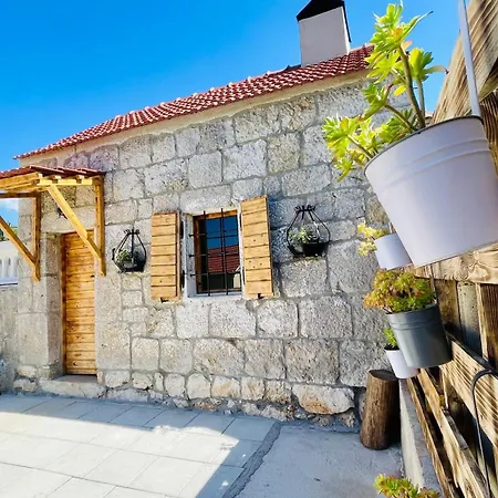 Leon - Imotski - Makarska Vila *